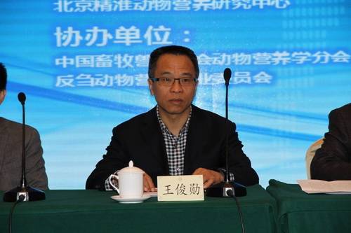 幼龄反刍03.jpg 幼龄反刍03.jpg